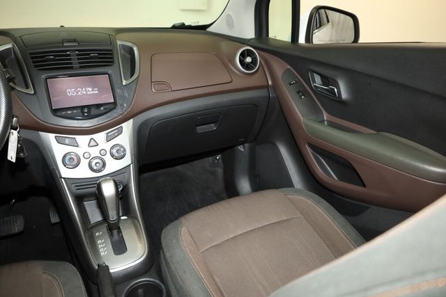 Thumbnail: 2015 Chevrolet Trax - 29