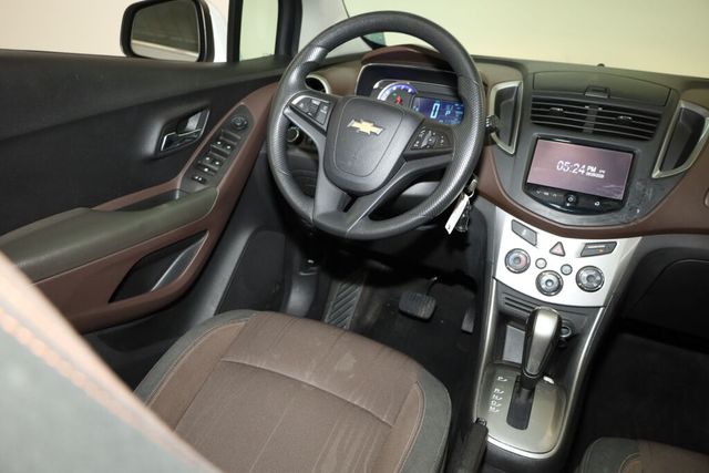 Thumbnail: 2015 Chevrolet Trax - 13