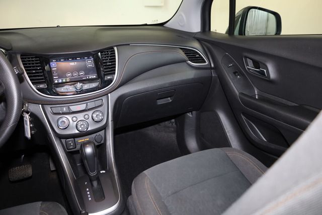 Thumbnail: 2022 Chevrolet Trax - 28