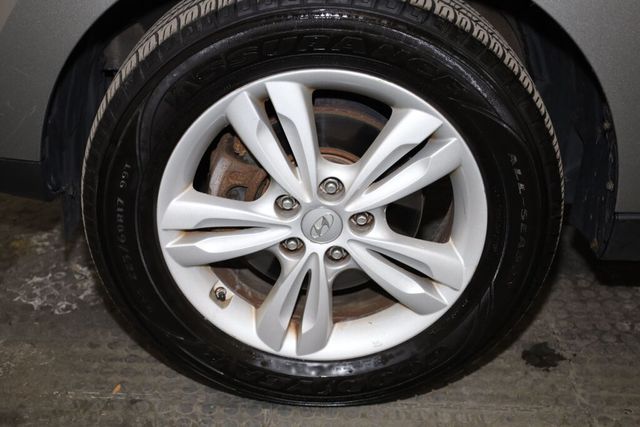 Thumbnail: 2013 Hyundai Tucson - 7