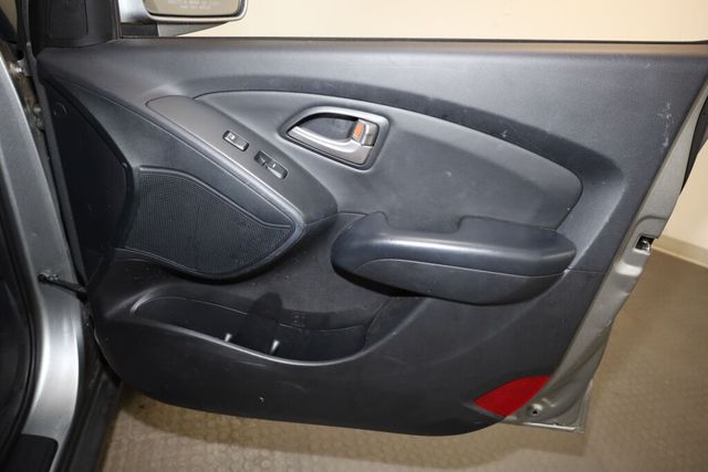 Thumbnail: 2013 Hyundai Tucson - 30