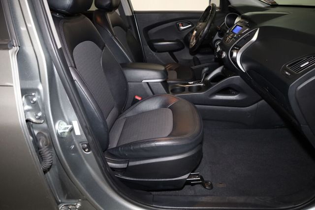 Thumbnail: 2013 Hyundai Tucson - 29