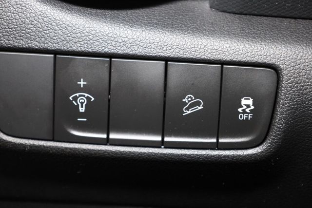 Thumbnail: 2023 Hyundai Kona - 31