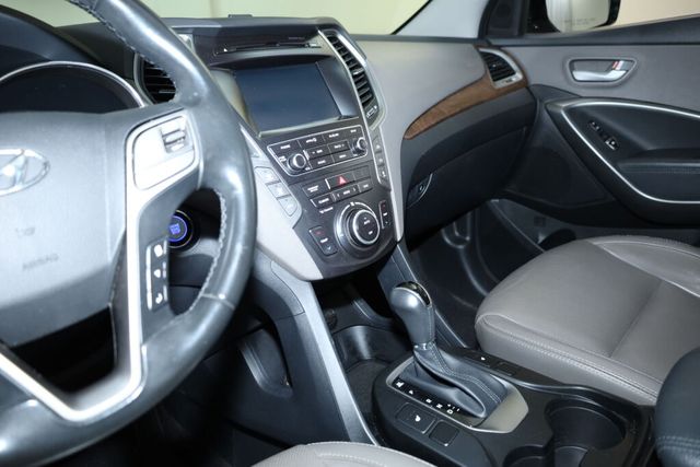 Thumbnail: 2017 Hyundai Santa Fe - 9