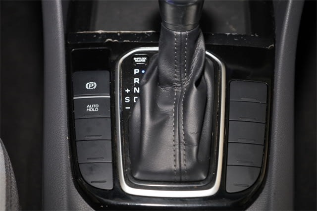 Thumbnail: 2022 Hyundai Ioniq - 34