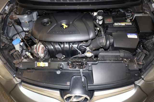 Thumbnail: 2014 Hyundai Elantra - 8