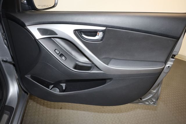 Thumbnail: 2014 Hyundai Elantra - 37