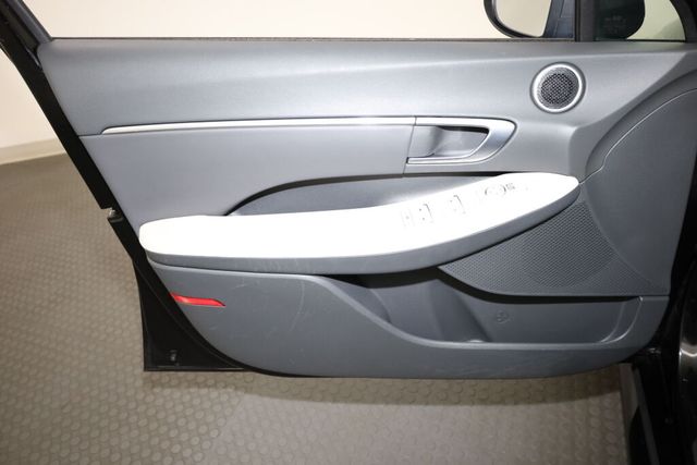 Thumbnail: 2023 Hyundai Sonata - 27