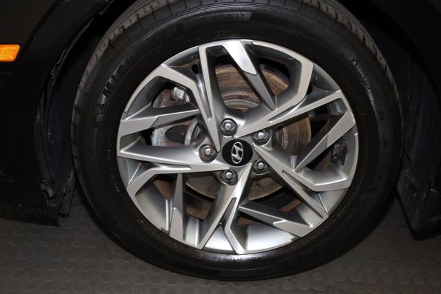 Thumbnail: 2023 Hyundai Sonata - 7