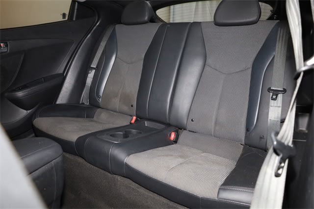 2014 Hyundai Veloster Base 11