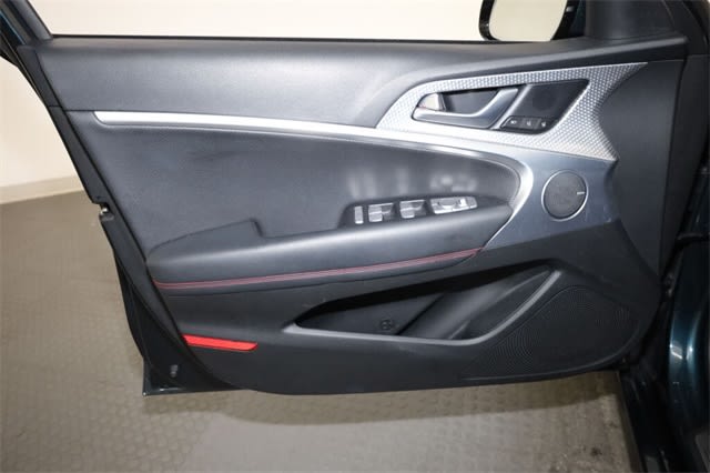 Thumbnail: 2022 Genesis G70 - 27