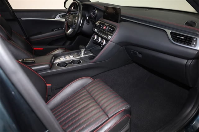 Thumbnail: 2022 Genesis G70 - 11