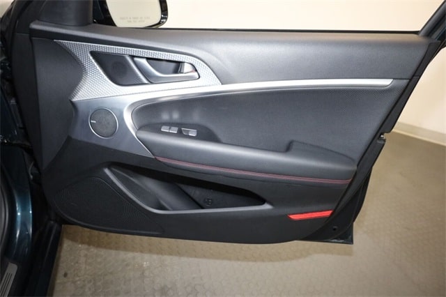 Thumbnail: 2022 Genesis G70 - 29