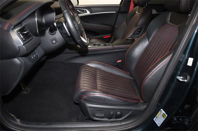 Thumbnail: 2022 Genesis G70 - 10