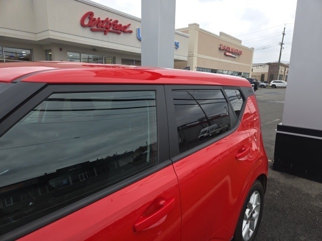 Thumbnail: 2022 Kia Soul - 3