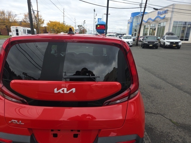 Thumbnail: 2022 Kia Soul - 11