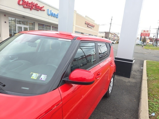 Thumbnail: 2022 Kia Soul - 8