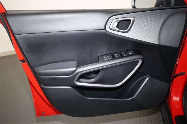 Thumbnail: 2022 Kia Soul - 27