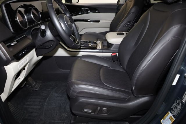 Thumbnail: 2022 Kia Carnival - 8