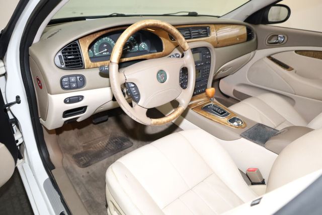 Thumbnail: 2004 Jaguar S-Type - 2