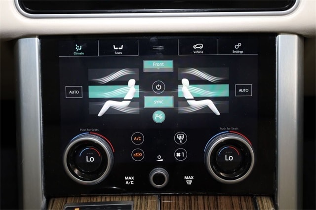 Thumbnail: 2019 Land Rover Range Rover - 36