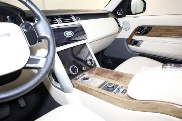 Thumbnail: 2019 Land Rover Range Rover - 14