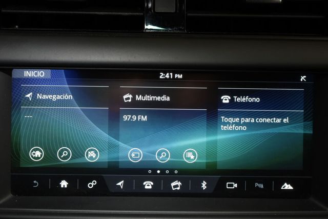 Thumbnail: 2018 Land Rover Discovery - 30