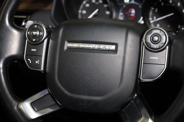 Thumbnail: 2018 Land Rover Discovery - 36