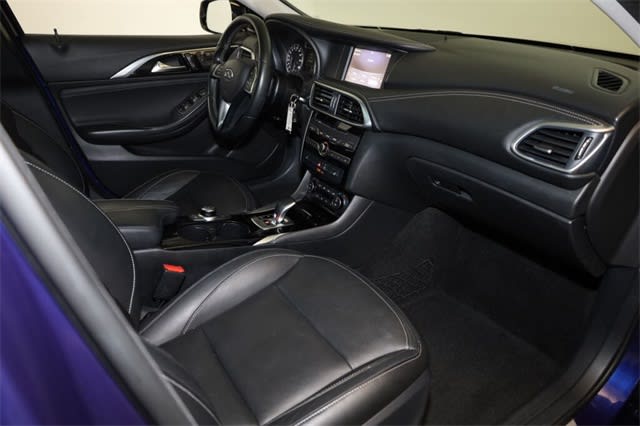 Thumbnail: 2018 INFINITI QX30 - 39
