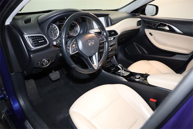 Thumbnail: 2018 INFINITI QX30 - 2