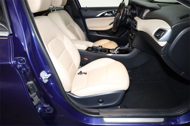 Thumbnail: 2018 INFINITI QX30 - 26