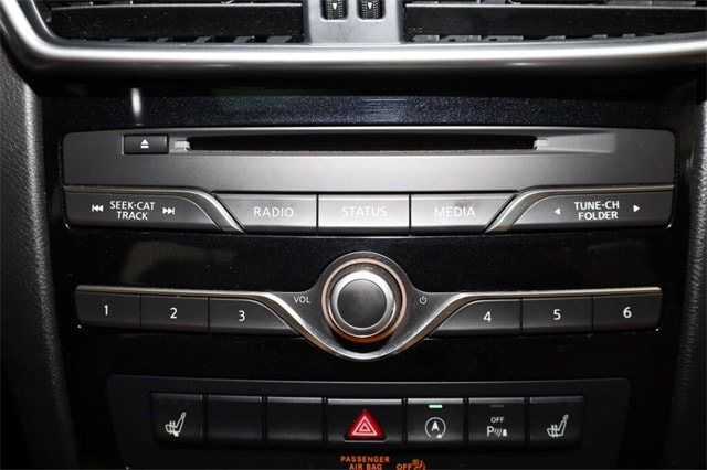 Thumbnail: 2018 INFINITI QX30 - 34