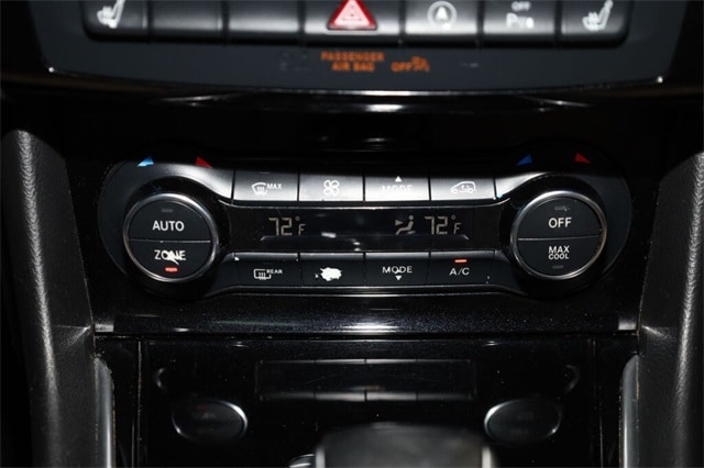 Thumbnail: 2018 INFINITI QX30 - 37