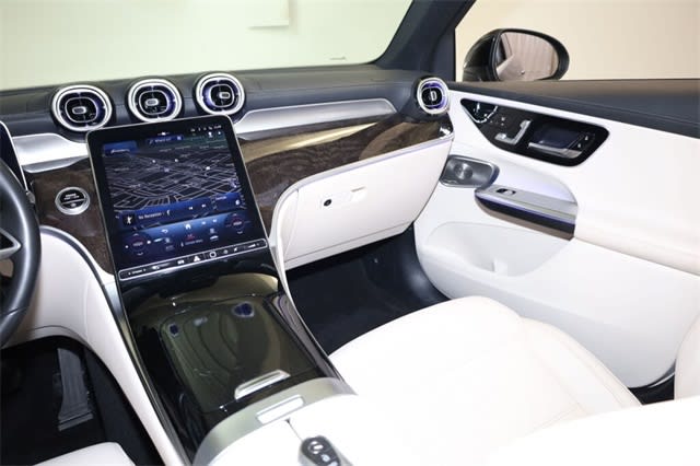 2023 Mercedes-Benz GLC 300 14