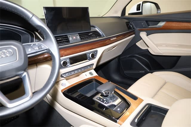 Thumbnail: 2022 Audi Q5 - 30