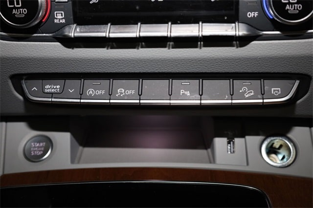 Thumbnail: 2022 Audi Q5 - 36