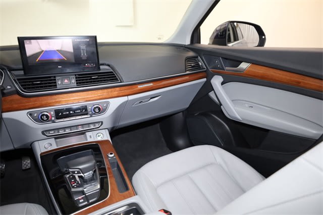 Thumbnail: 2022 Audi Q5 - 14