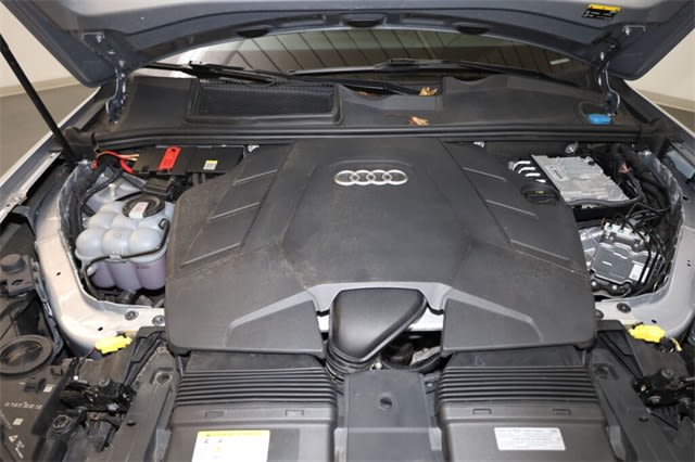 Thumbnail: 2022 Audi Q7 - 8