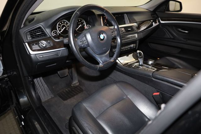 Thumbnail: 2015 BMW 5 Series - 2