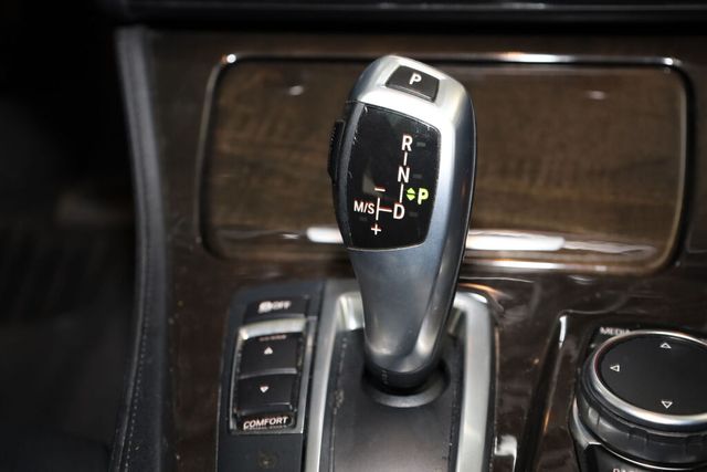 Thumbnail: 2015 BMW 5 Series - 15