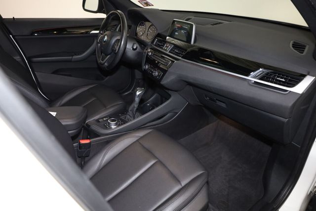 Thumbnail: 2019 BMW X1 - 11