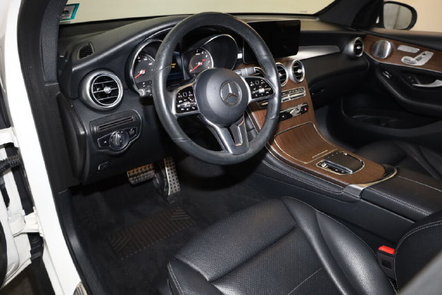 Thumbnail: 2020 Mercedes-Benz GLC - 2