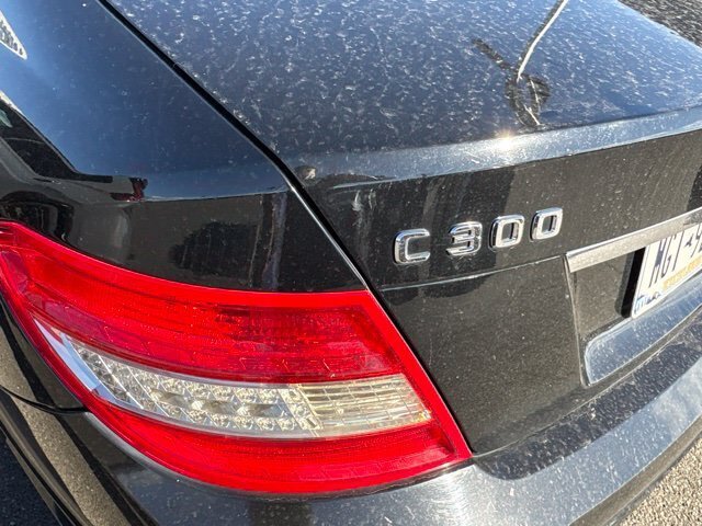 Thumbnail: 2011 Mercedes-Benz C-Class - 22