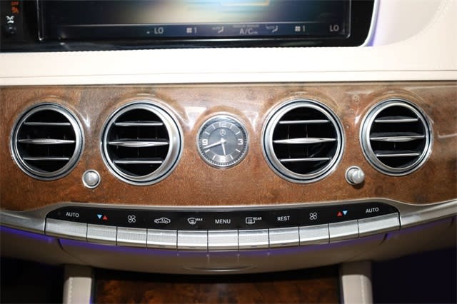 Thumbnail: 2014 Mercedes-Benz S-Class - 34
