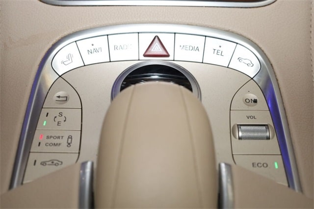 Thumbnail: 2014 Mercedes-Benz S-Class - 37