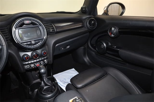 Thumbnail: 2018 MINI Cooper - 13