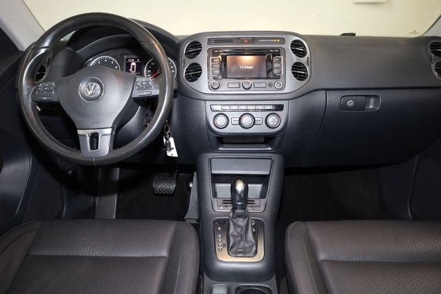 Thumbnail: 2013 Volkswagen Tiguan - 14