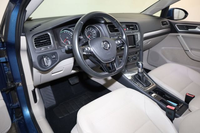 Thumbnail: 2015 Volkswagen e-Golf - 2