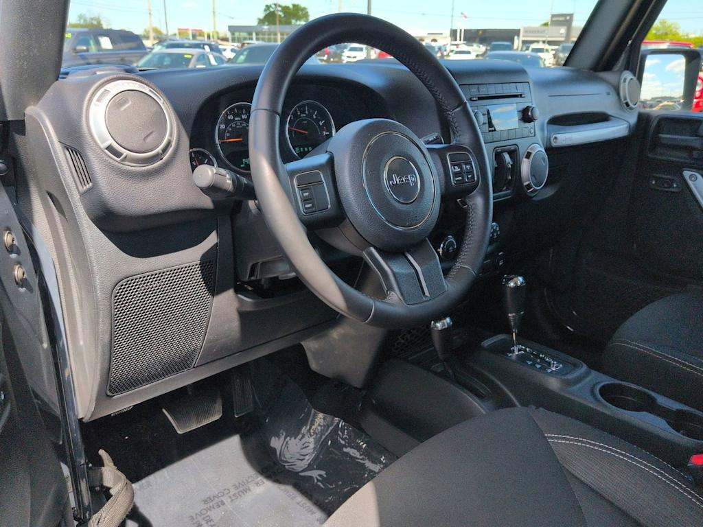 Thumbnail: 2017 Jeep Wrangler - 2
