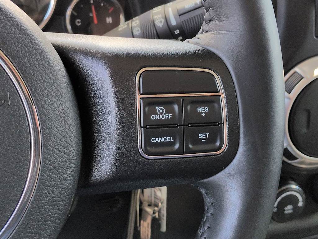 Thumbnail: 2017 Jeep Wrangler - 29